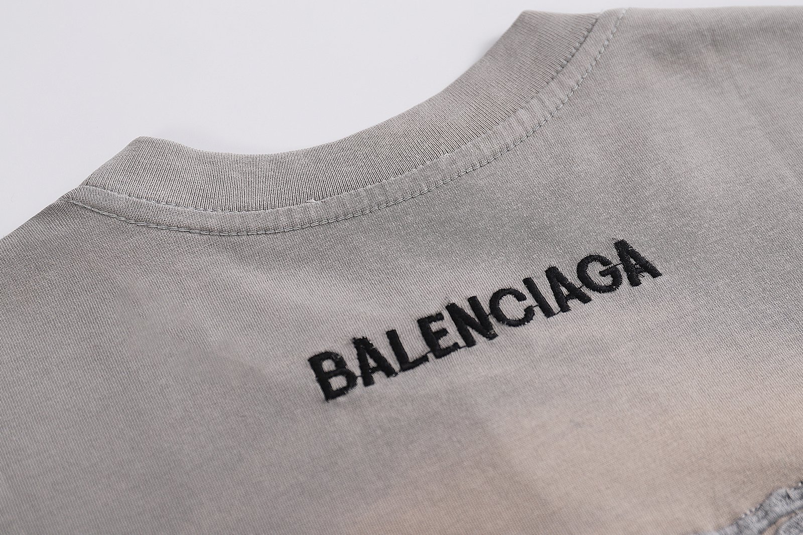 Balenciaga T-Shirt S-XL - Image 9