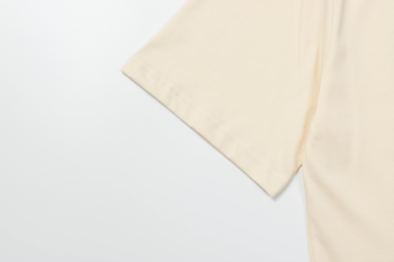 Gucci T-Shirt S-2XL - Imagem 4