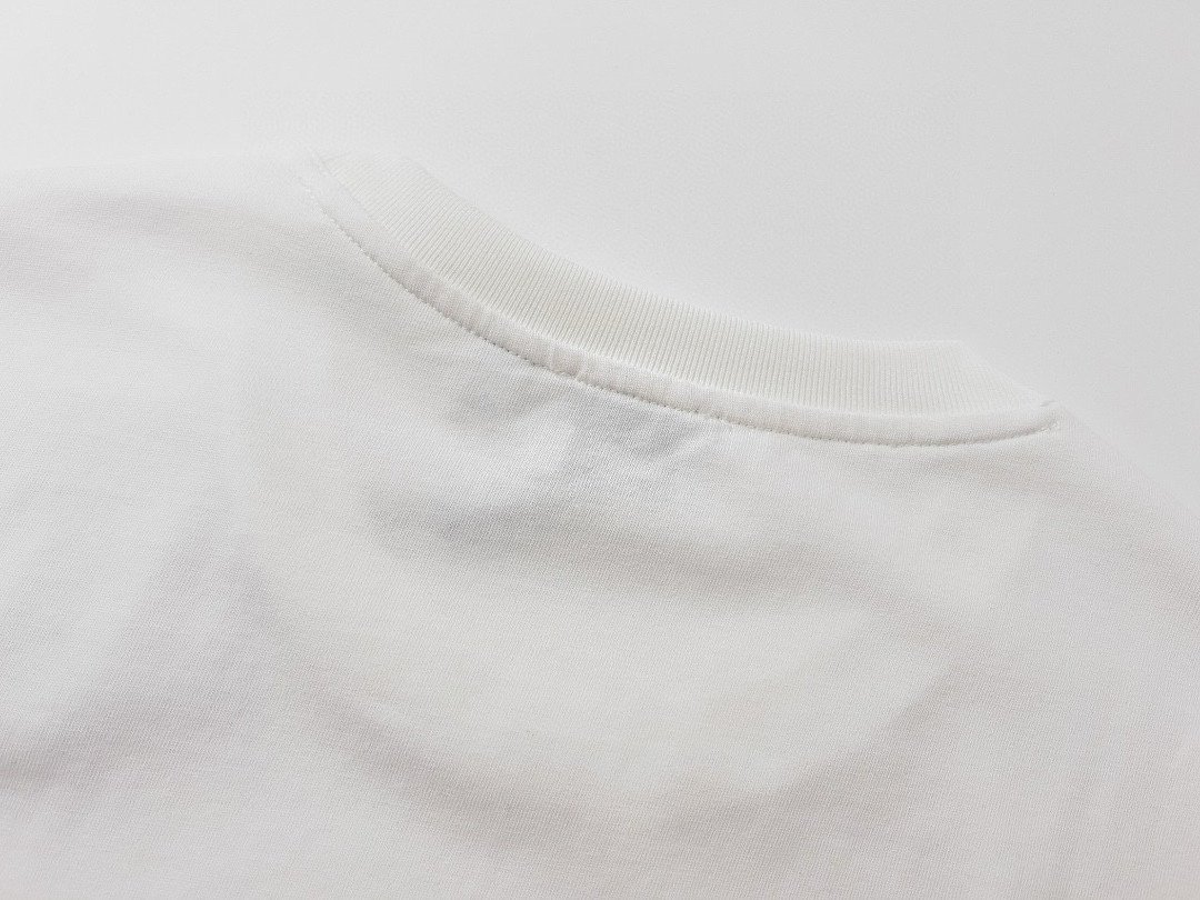 Burberry T-Shirt M-XL - Image 4