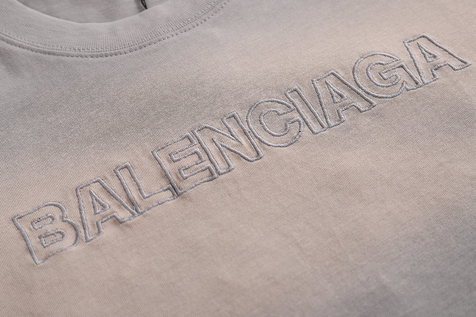 Balenciaga T-Shirt S-XL - Image 5