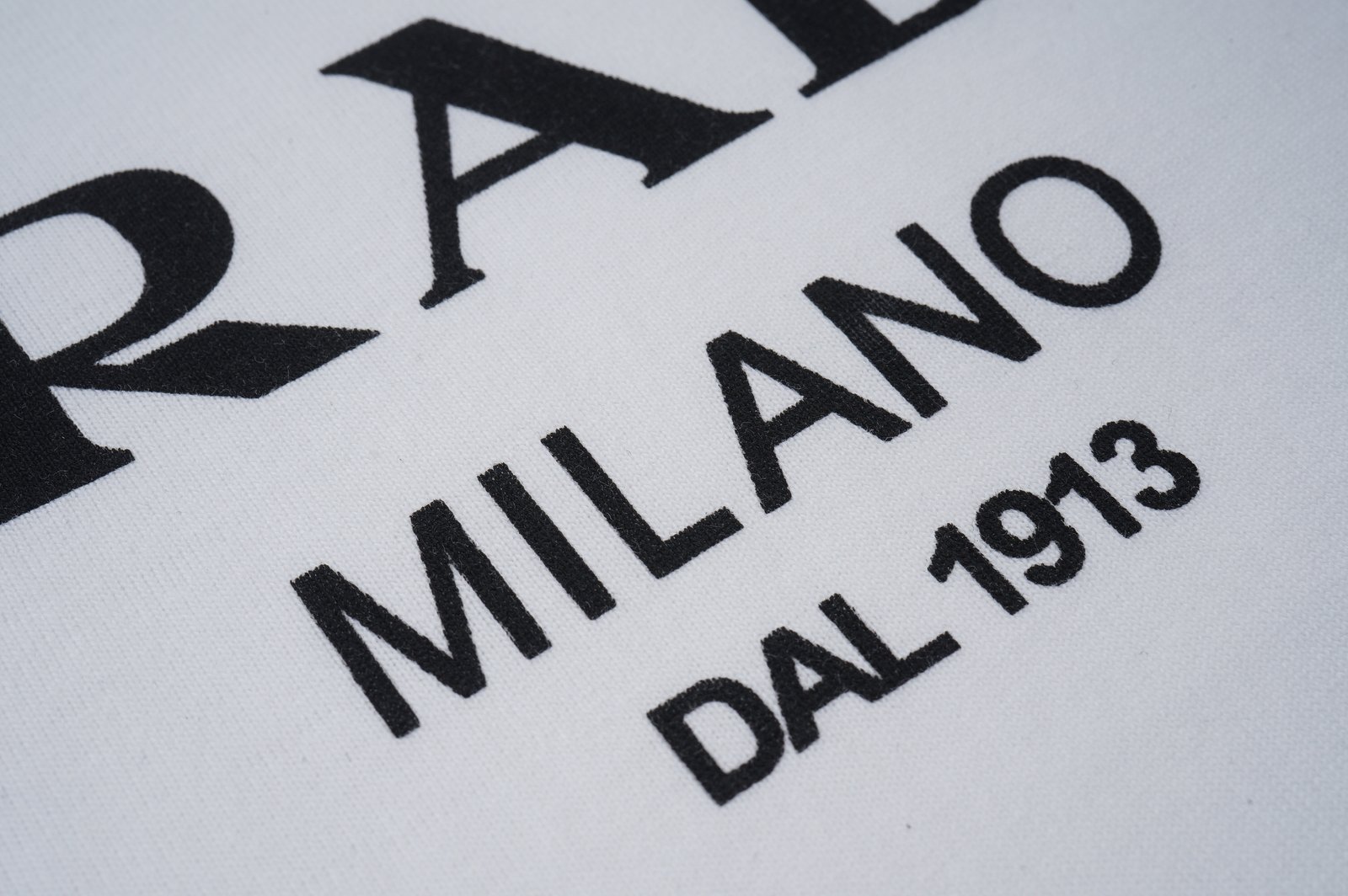 Prada T-Shirt S-3XL - Image 4