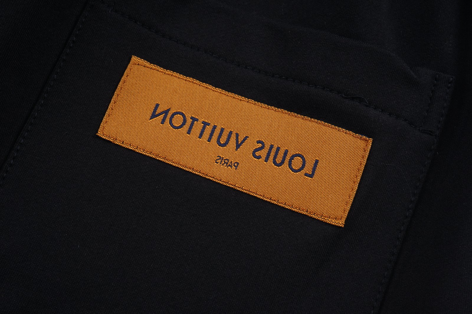 LV Shorts M-2XL - Image 19