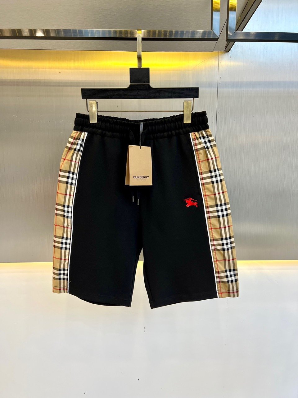 Calções Burberry S-XL Burberry Shorts S-XL