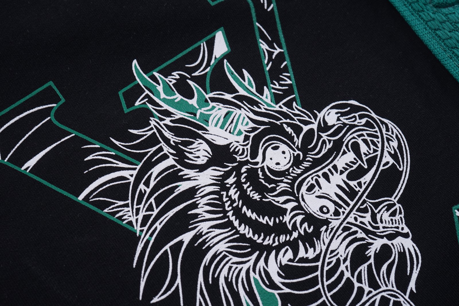 LV Shorts M-2XL - Image 9