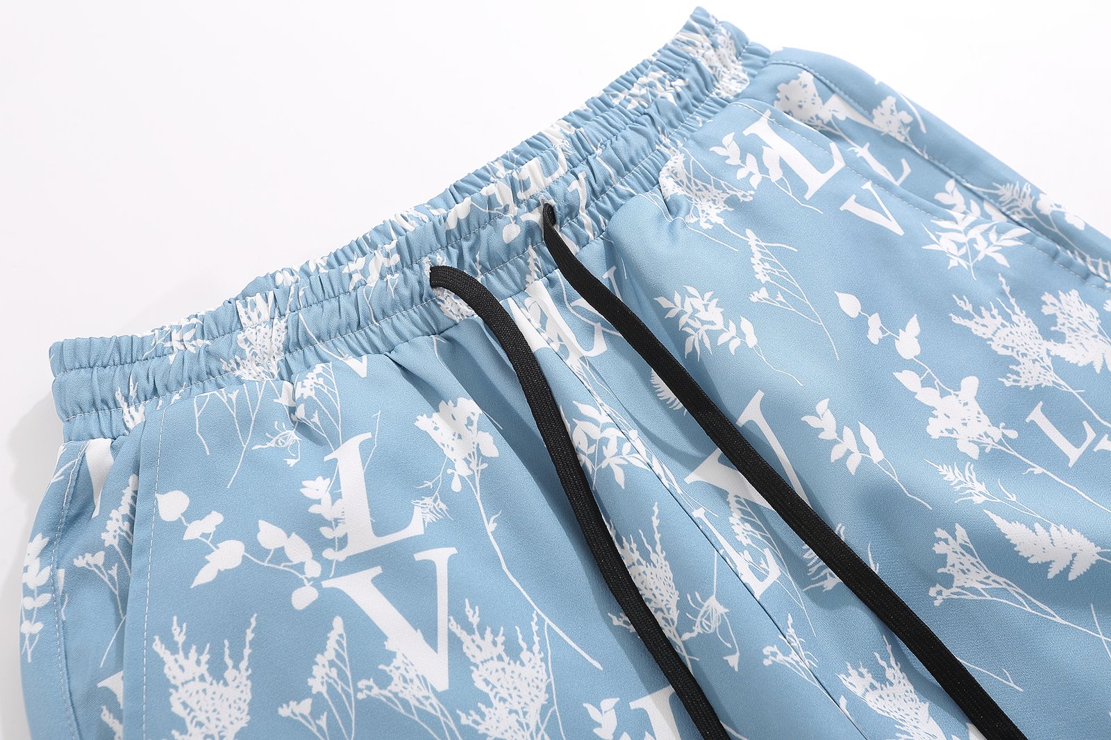 LV Shorts M-3XL - Image 4